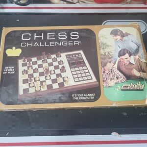 Vintage Fidelity Electronic Chess Challage Game -